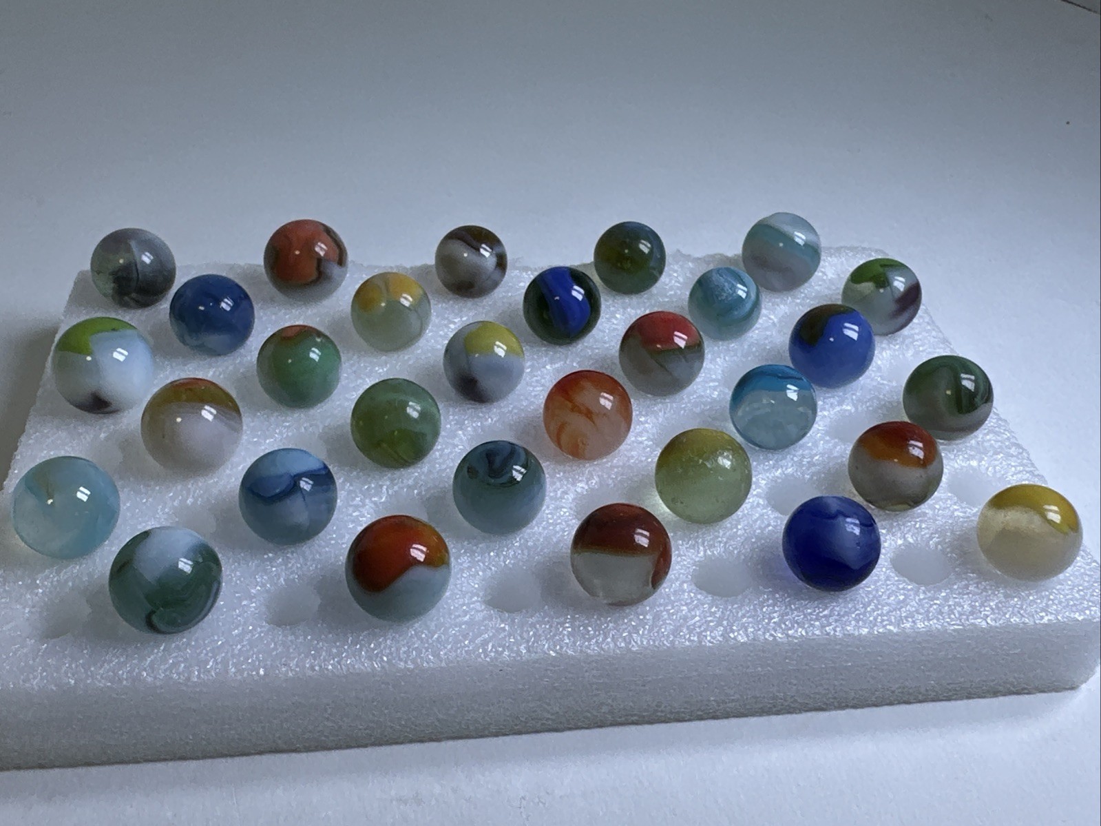 394 Lot Of 30 Vitro Agate Conqueror Vintage Marbles! Rarer Colors/ Chalkie