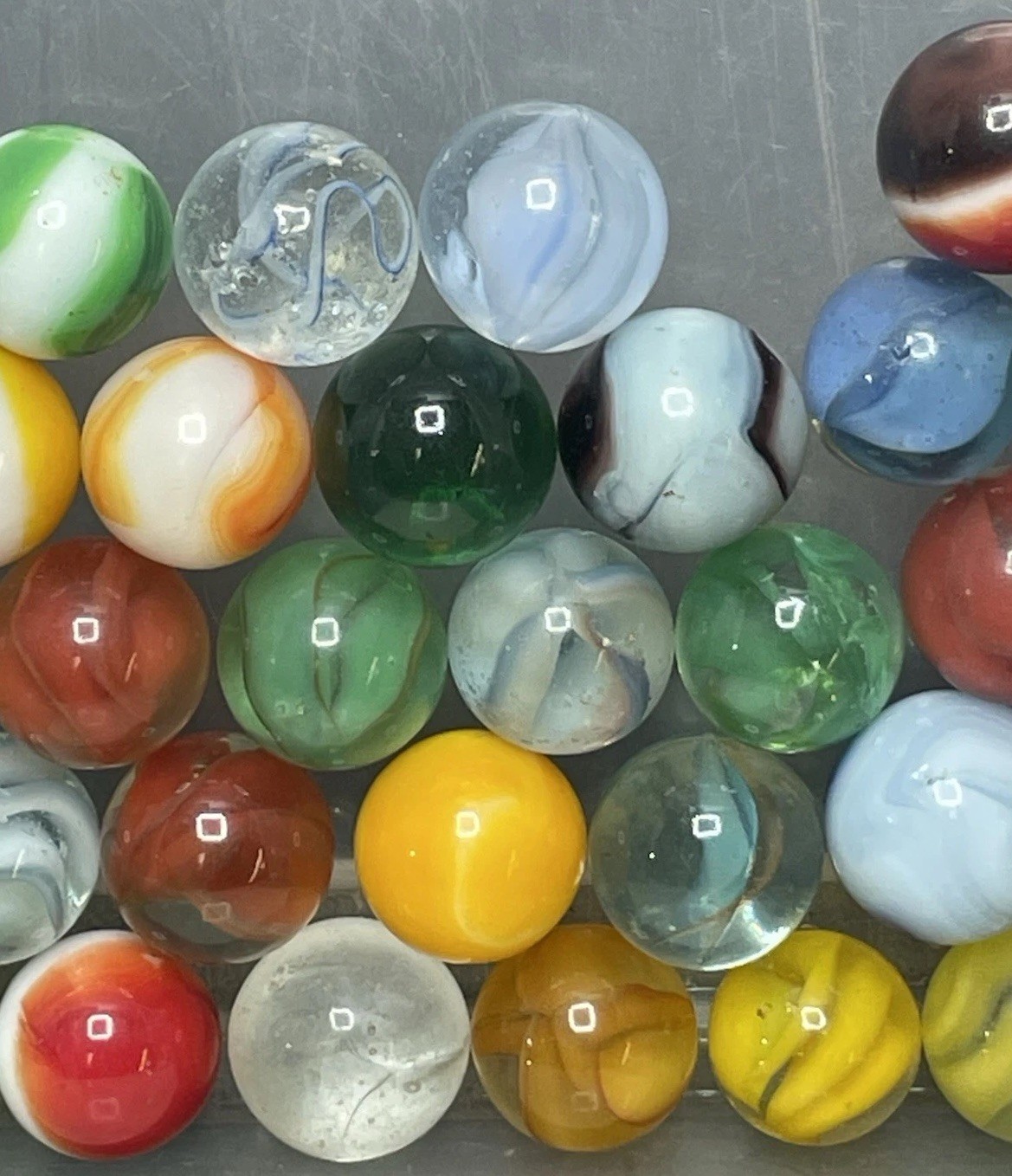 VINTAGE MARBLES LOT 50 pc AKRO AGATE MARBLE KING PELTIER PATCH SWIRL b