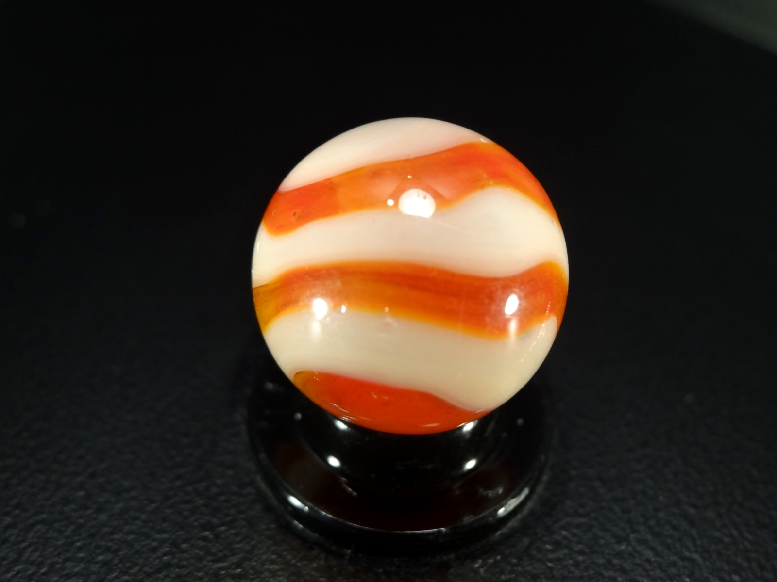 AKRO AGATE TRIPPLE TWIST “APRICOT” w/HOT UV EXCEPTIONAL