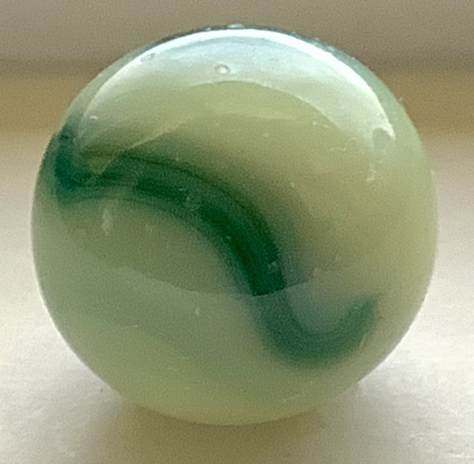 UV Active Ravenswood? Swirl Marble 5/8” Green On Yellowish White