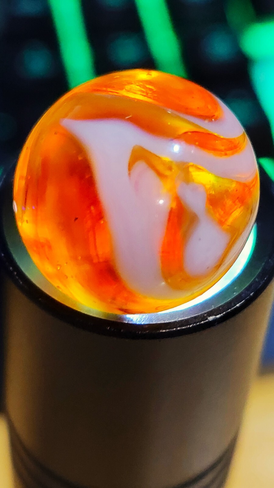 CAC M.F. CHRISTENSEN 0.66 AGATE CO. 1925-33 AMBER SWIRL FLAMES NM/MT +- MA1