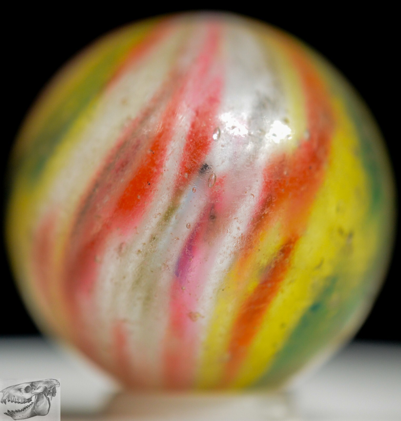 Handmade Paneled Onionskin Shooter Marble, 15/16 in, Good+, 1860-1920, S1157