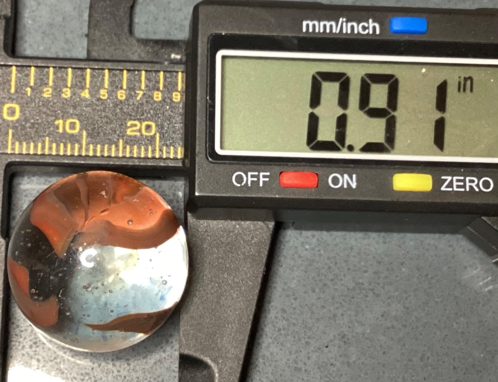 Marble Vitro Cats eye Caged 6 finger? Shooter NM+ 0.91”