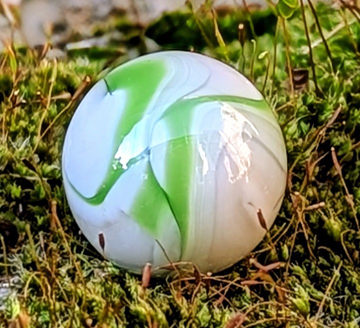 21/32″ Alley Agate St Marys Busy Swirl With Aventurine Vintage Marbles MM