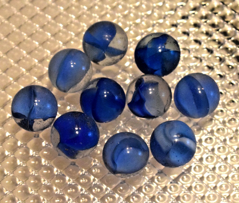 VINTAGE PELTIER CAT EYE BANANA AKRO AGATE POPEYE SWIRL PATCH MARBLES 60PCS