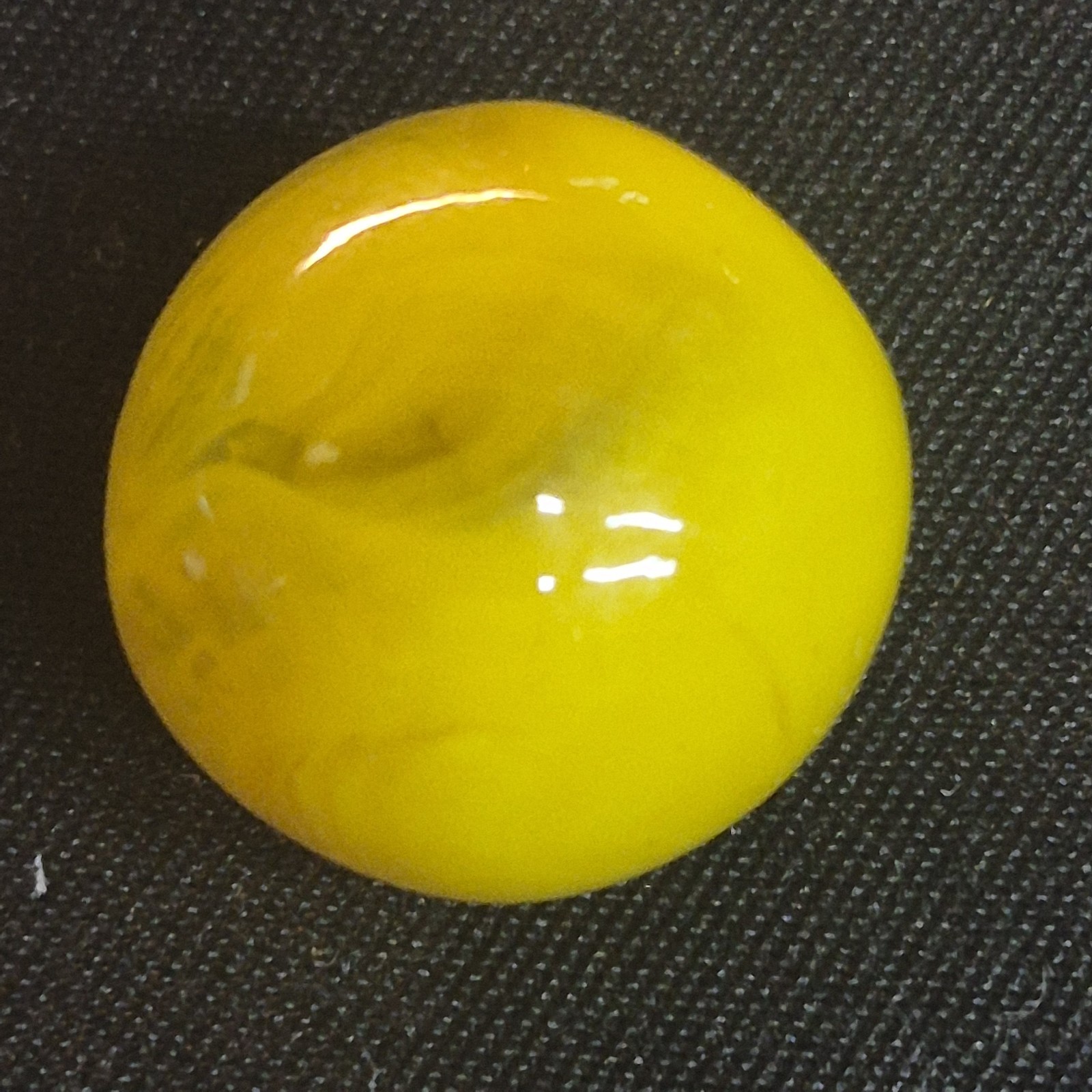 Vintage Vitro Agate Uranium Glass UV Reactive Yellow Patch Marble 0.59″ NM- VG