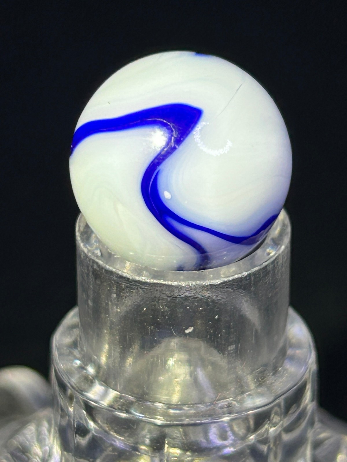 Alley Agate Swirl Marble, Silver/Ghost-Lined Cobalt Blue .60″, Wet Mint, OB14