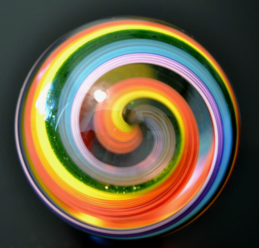 JOHN GIBBONS GLASS MARBLE/1.853″-GREEN LUTZ,RED,ORANGE,MAGENTA,YELLOW,TURQ+