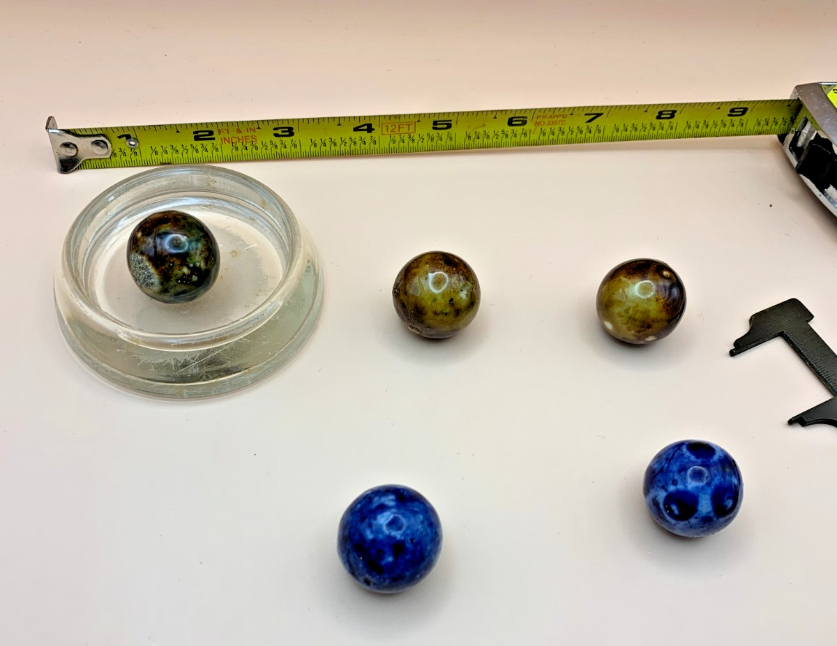 Blue & White / Brown Green Spotted Handmade Bennington 1″ Shooter Marbles lot 5