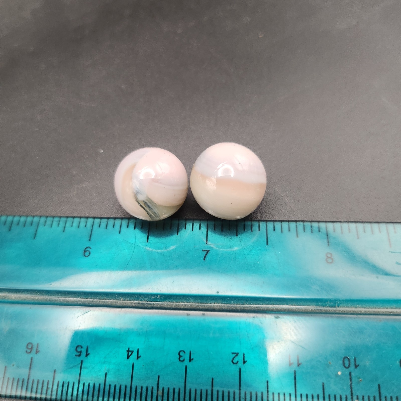 Set Of 2 Burmese Vaseline Glass Swirl Uranium Glass Marbles Uv Glow
