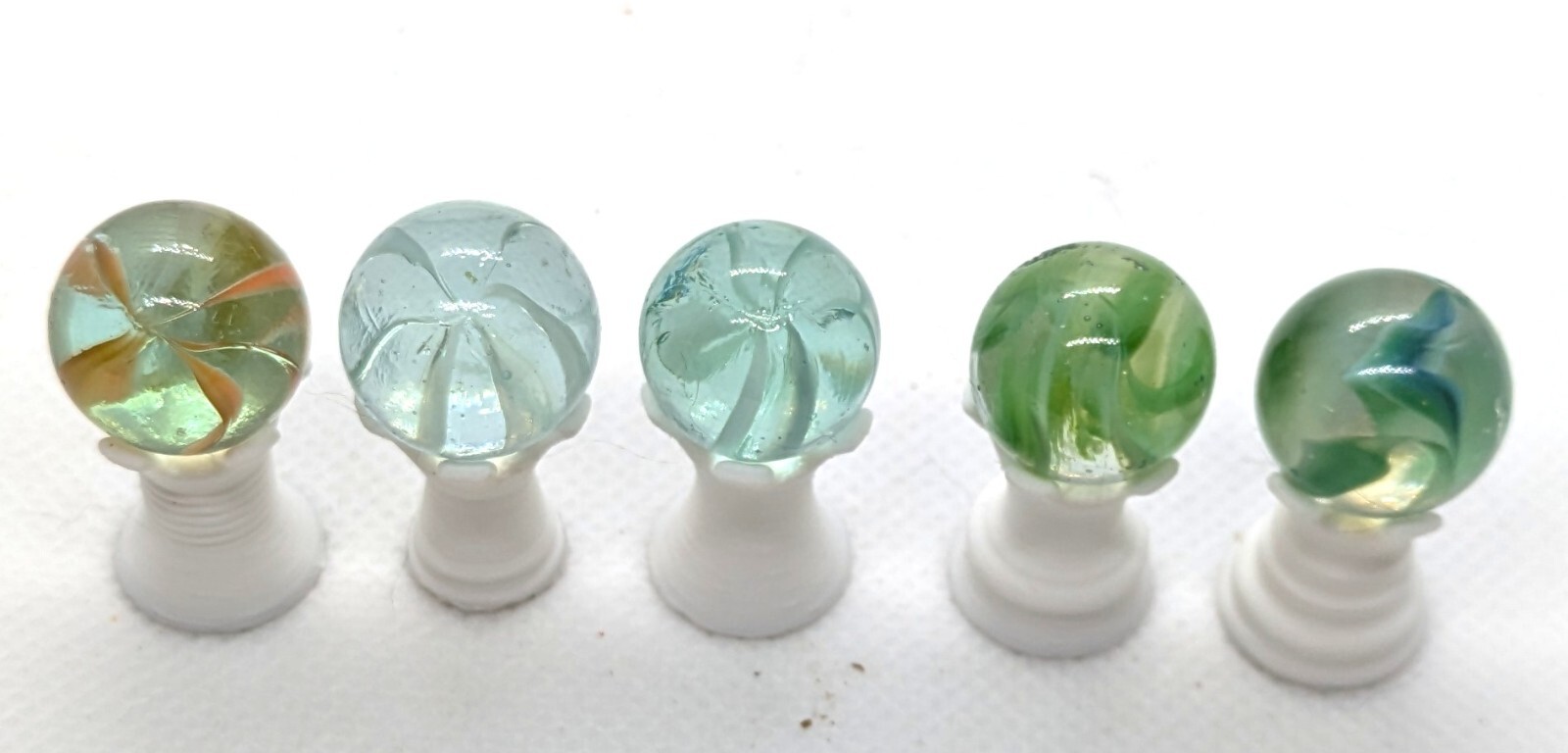 Lot of 10 Vintage Glass Marbles Cat’s eye Swirl 4-7 Veins Various Colors