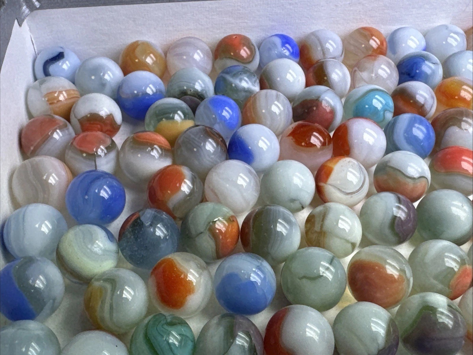 191 Lot Of 100 Vitro Agate Phantom Conqueror/Conqueror Vintage Marbles!