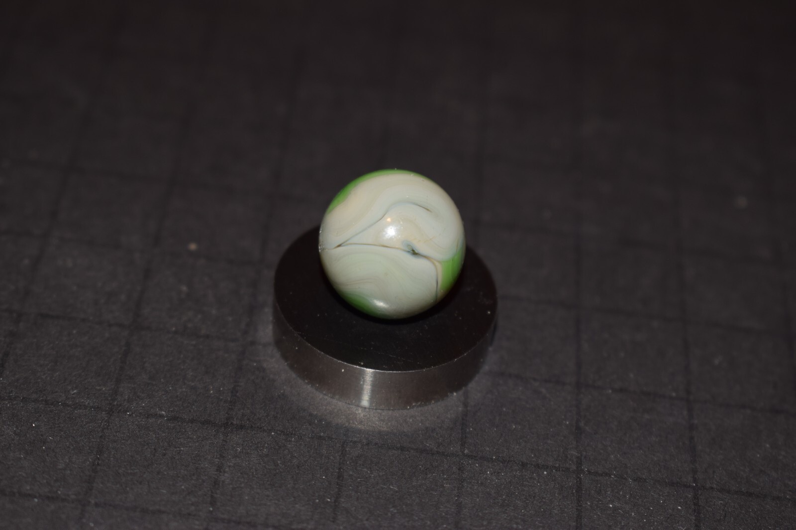 Alley/Ravenswood 💡Electric Green Gray Base Ribbon Toy Marble Size .640″ NM