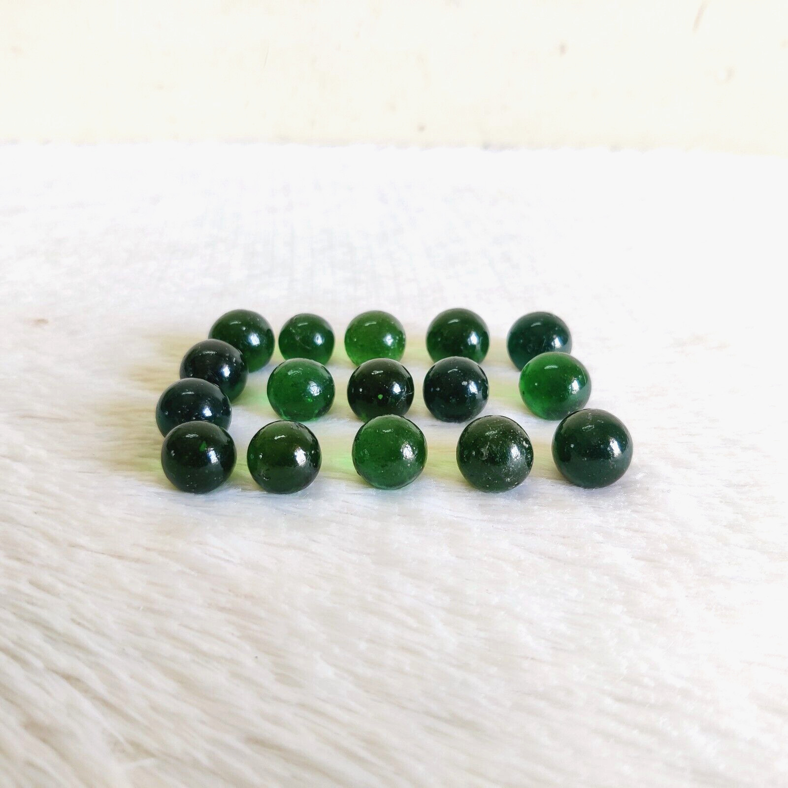 1920s Vintage Old Handmade Dark Green Glass Marble 16 Pcs Collectibles G151