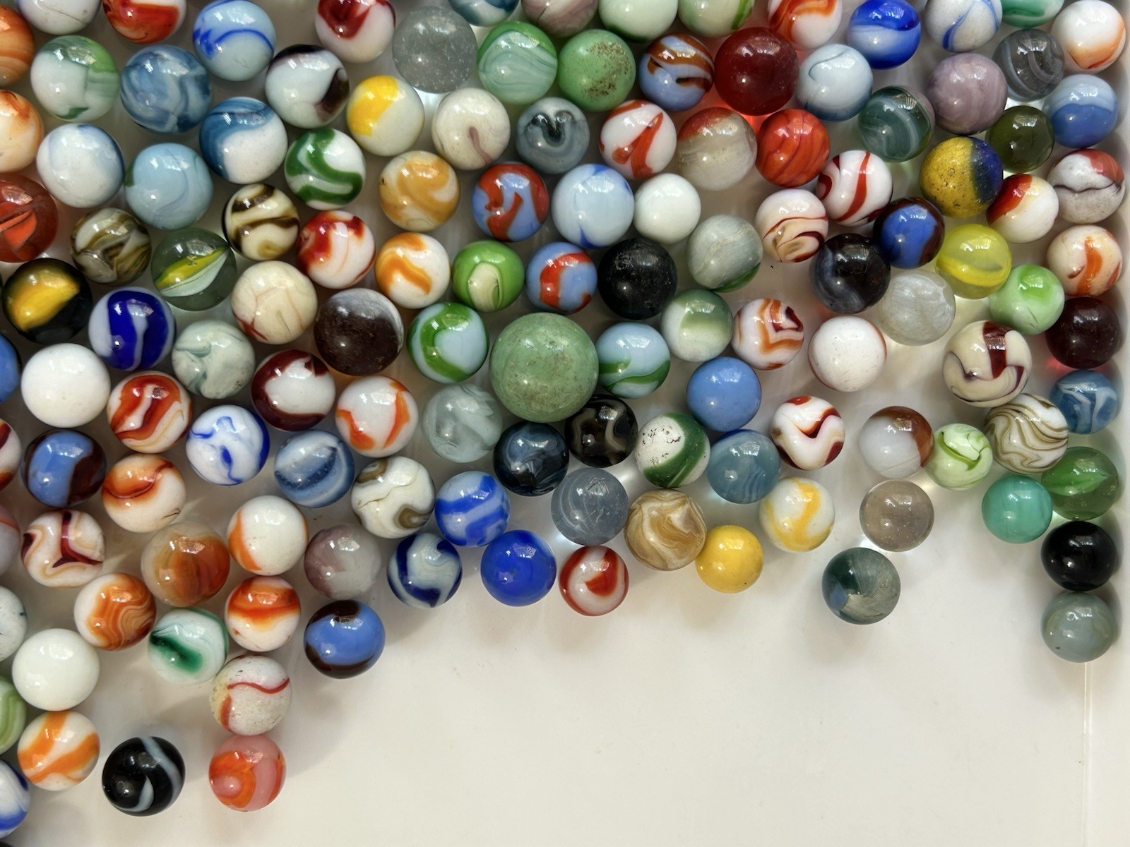 339 Vintage Glass Marbles Lot Includes UV Reactive Uranium & Cadmium Marbles