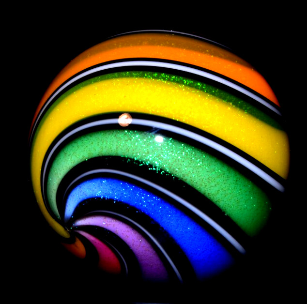 HOT HOUSE GLASS MARBLE/1.695″-CLASSIC DICHROIC BEACHBALL-YELLOW,LIME,ROYAL++