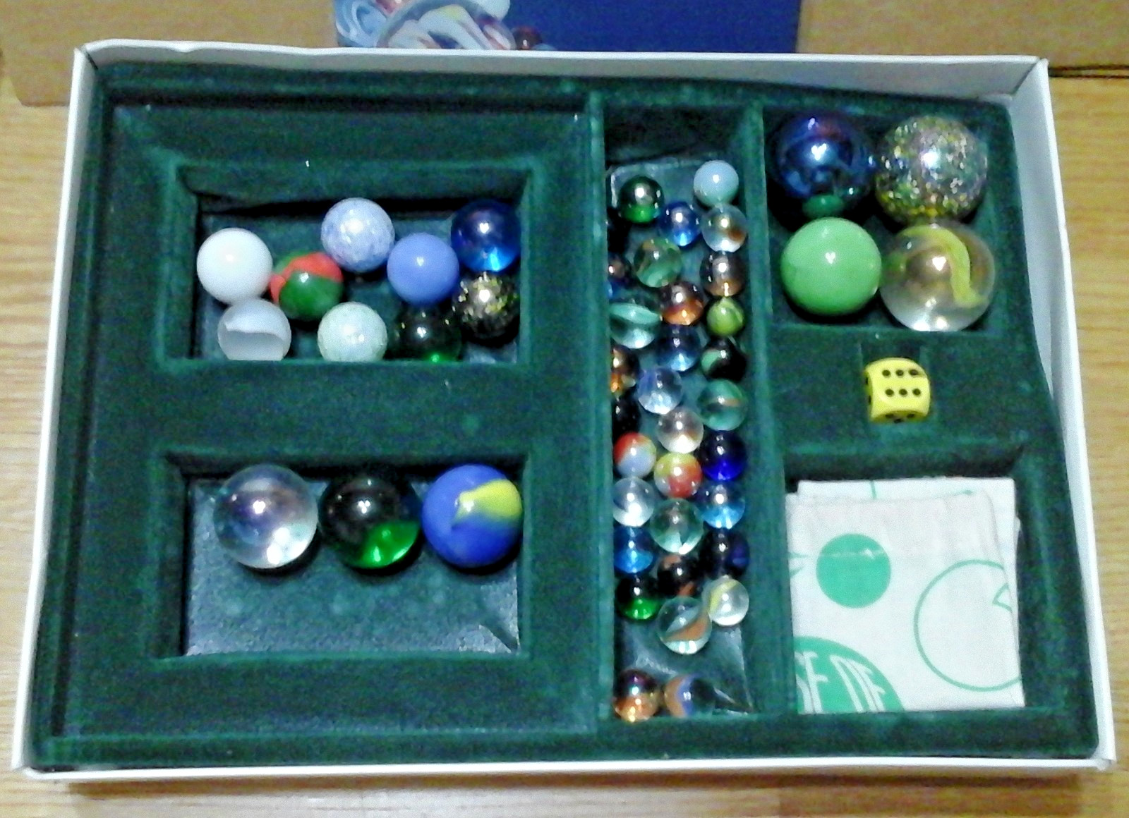 Vintage House of Marbles Game Set W/ Hardcover Pocket Book Of Marble Collecting