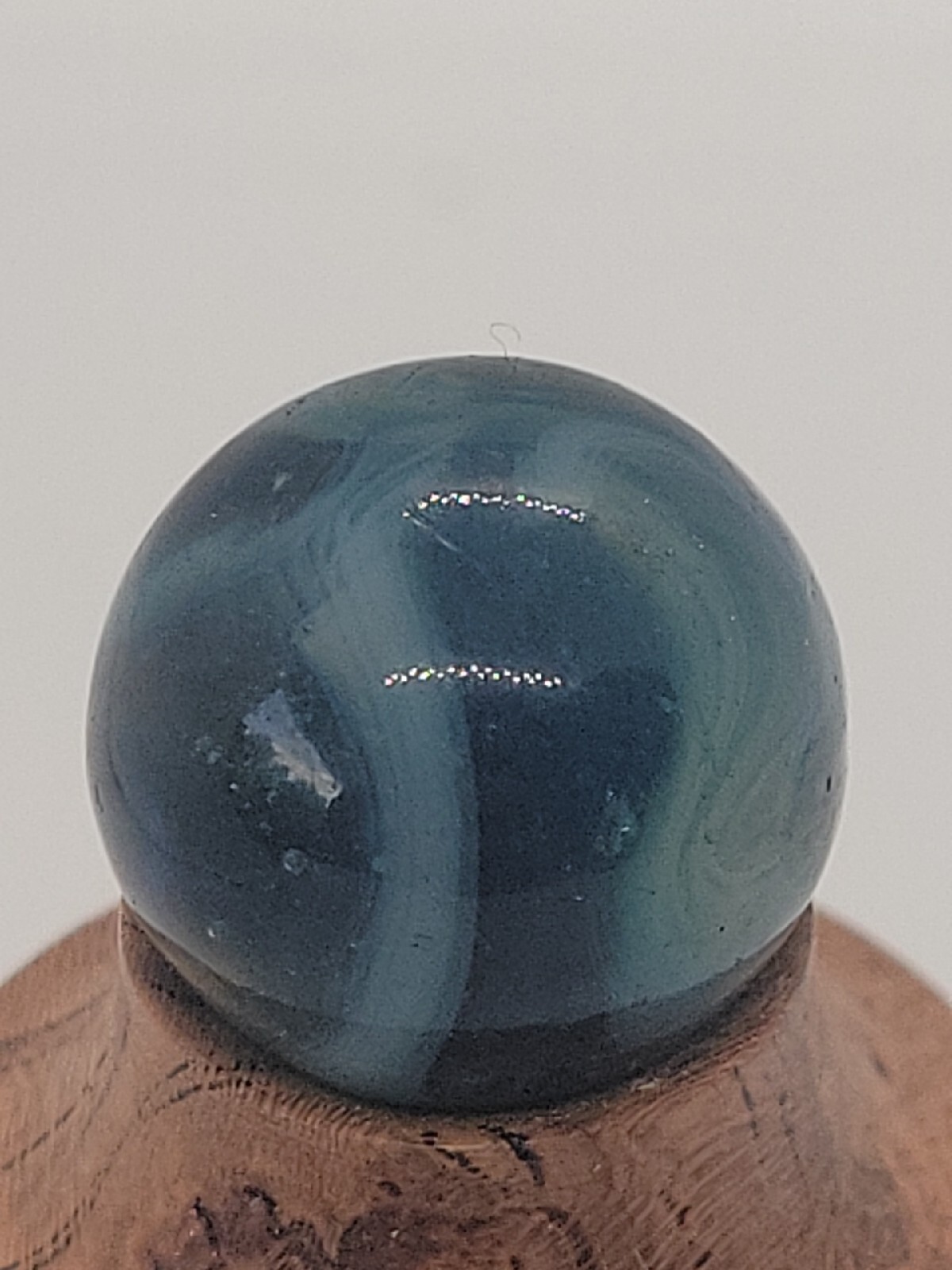 A20• Vintage Ravenswood Marble Brand, “Ravenswood Swirl” 5/8″ Near Mint Cond