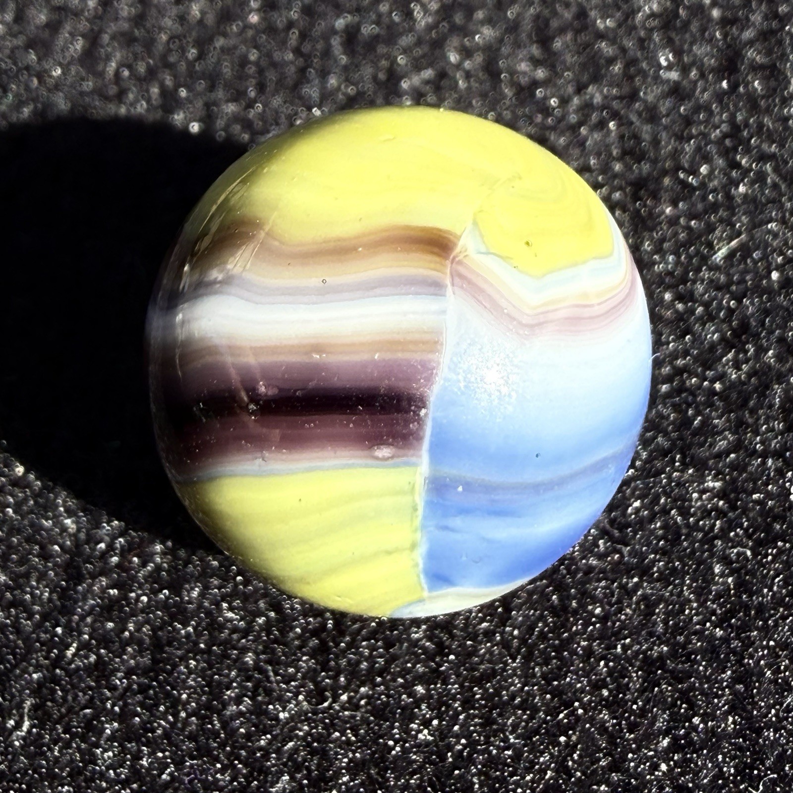 STUNNING HYBRID Marble King Rainbow Bumblebee .65” Mint