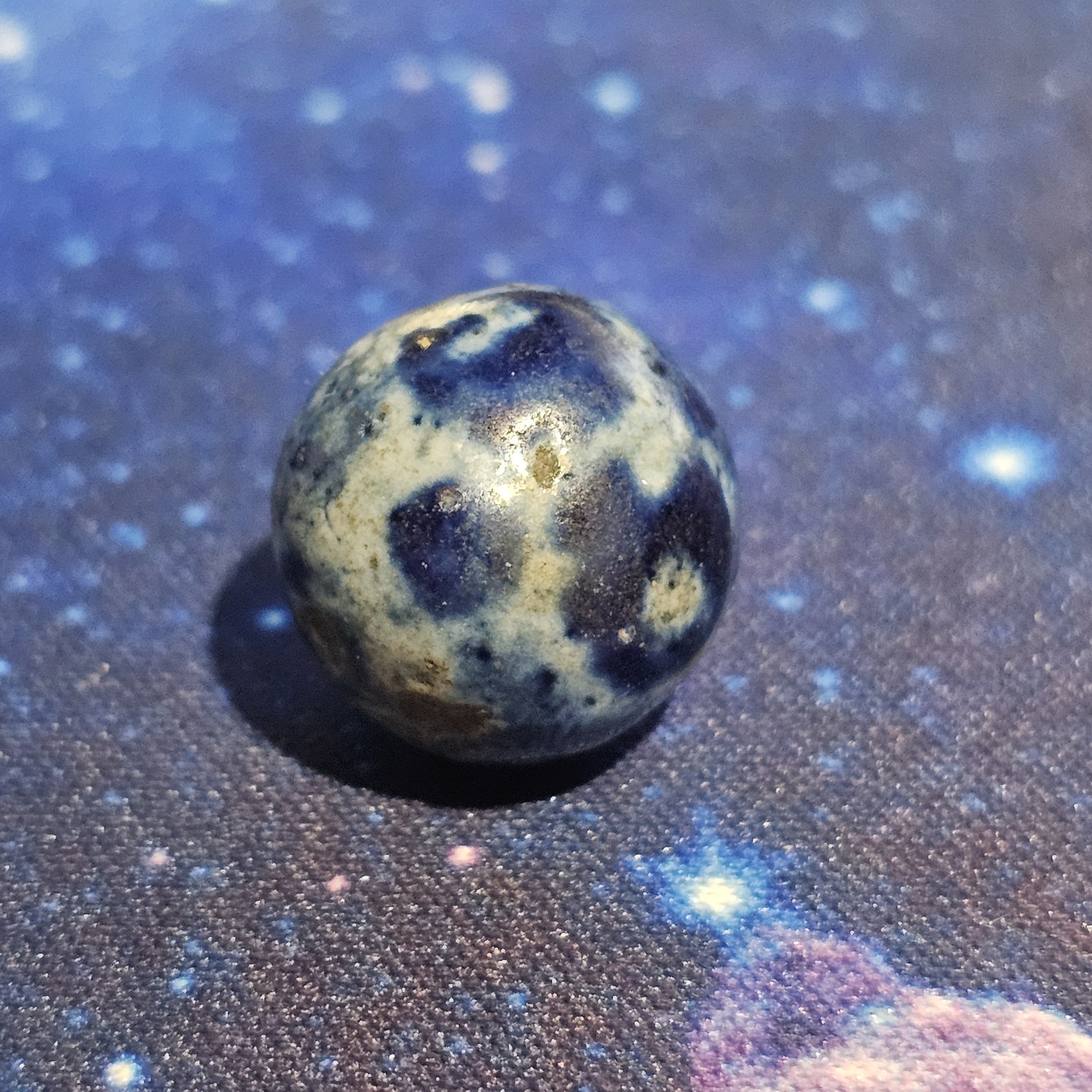 Bennington Blue & White Speckled Glass Marble