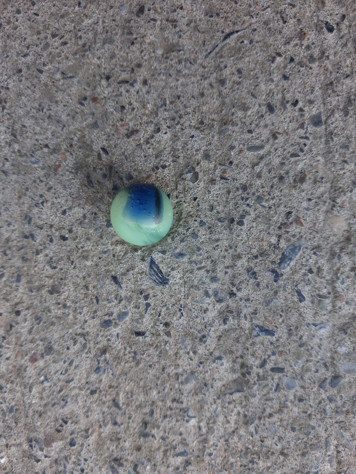 KokomoOpalescent Glass Rainbo Marble .60 BRIGHT Uv!! VHTF Example Beach Glass