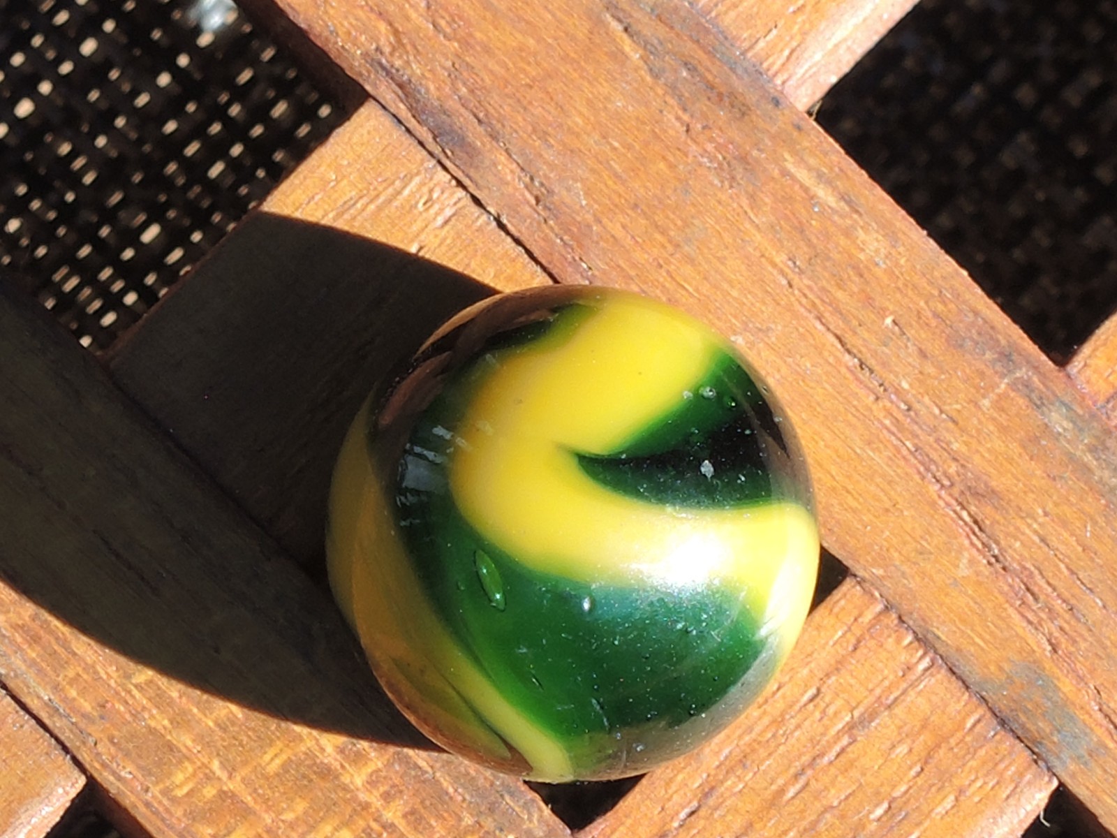 5/8” PELTIER Translucent Green & Aventurine, Yellow EARLY MILLER SWIRL Marble~UV
