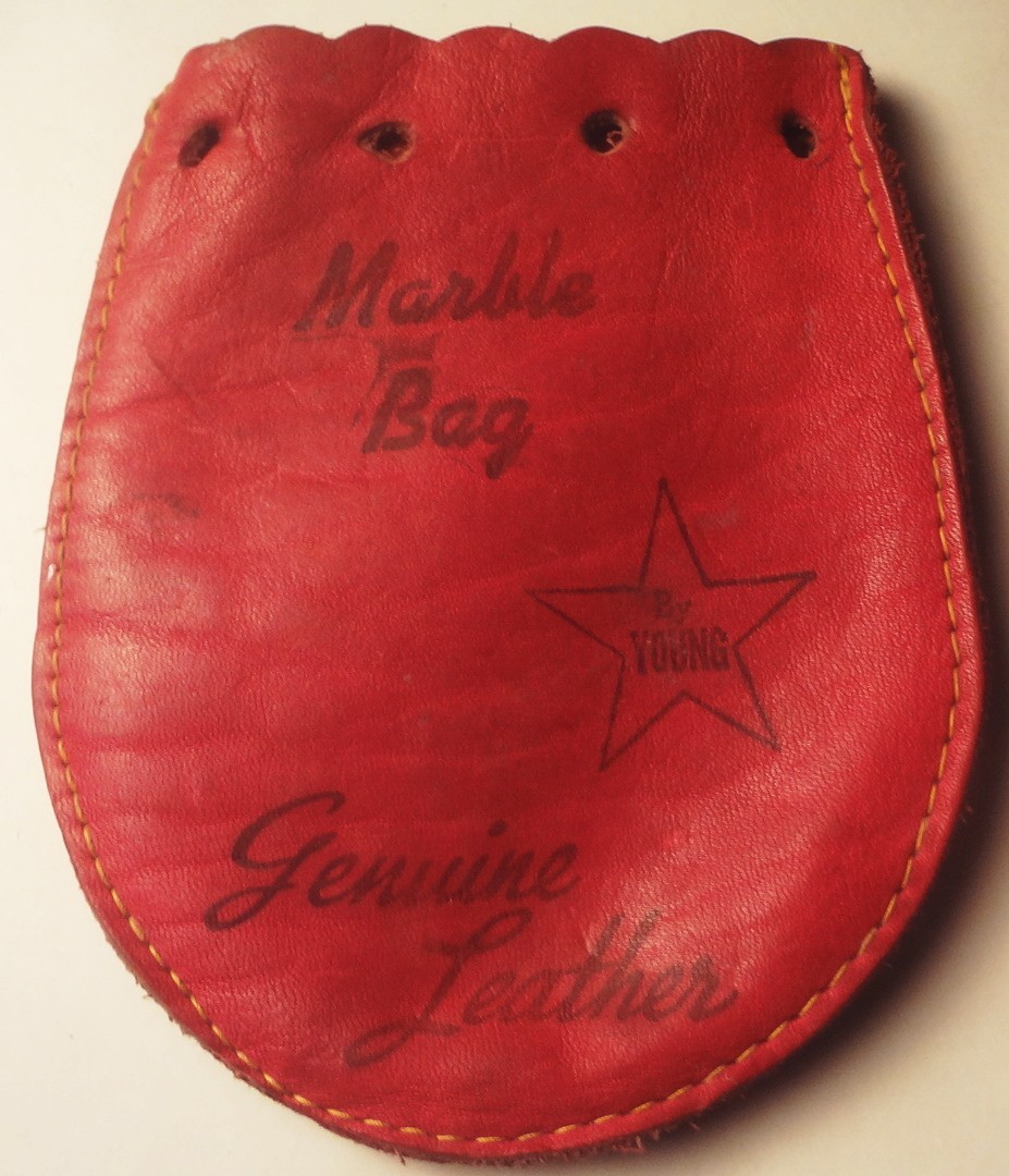 c1940’s – ORIGINAL genuine LEATHER MARBLE BAG by YOUNG – RICHARD – NICE FIND!