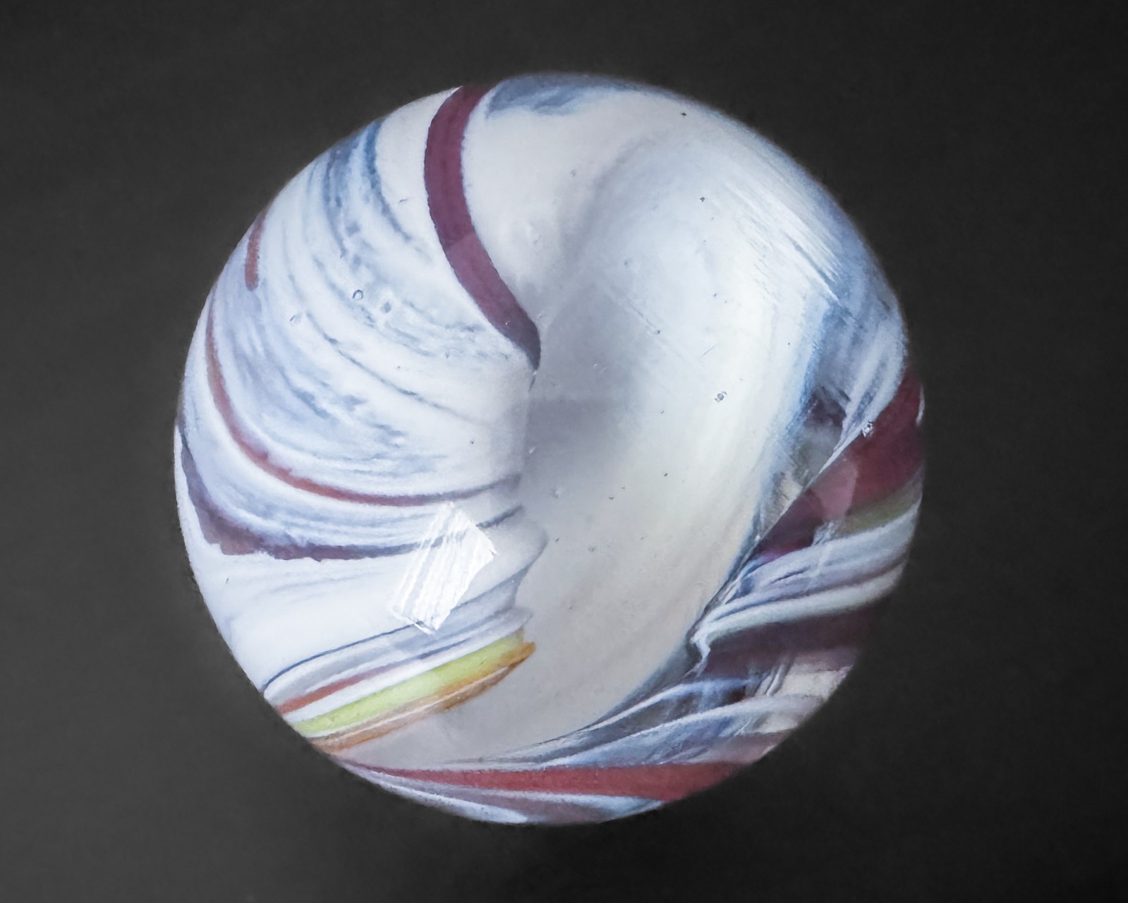 Rick Davis 1.47″ White Red Swirl Contemporary Art Glass Marble