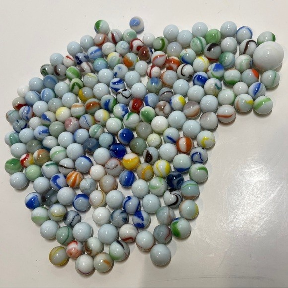 190+ Vintage Milk Glass Marble Lot Beautiful Unique Swirls Multi Coloured Solid