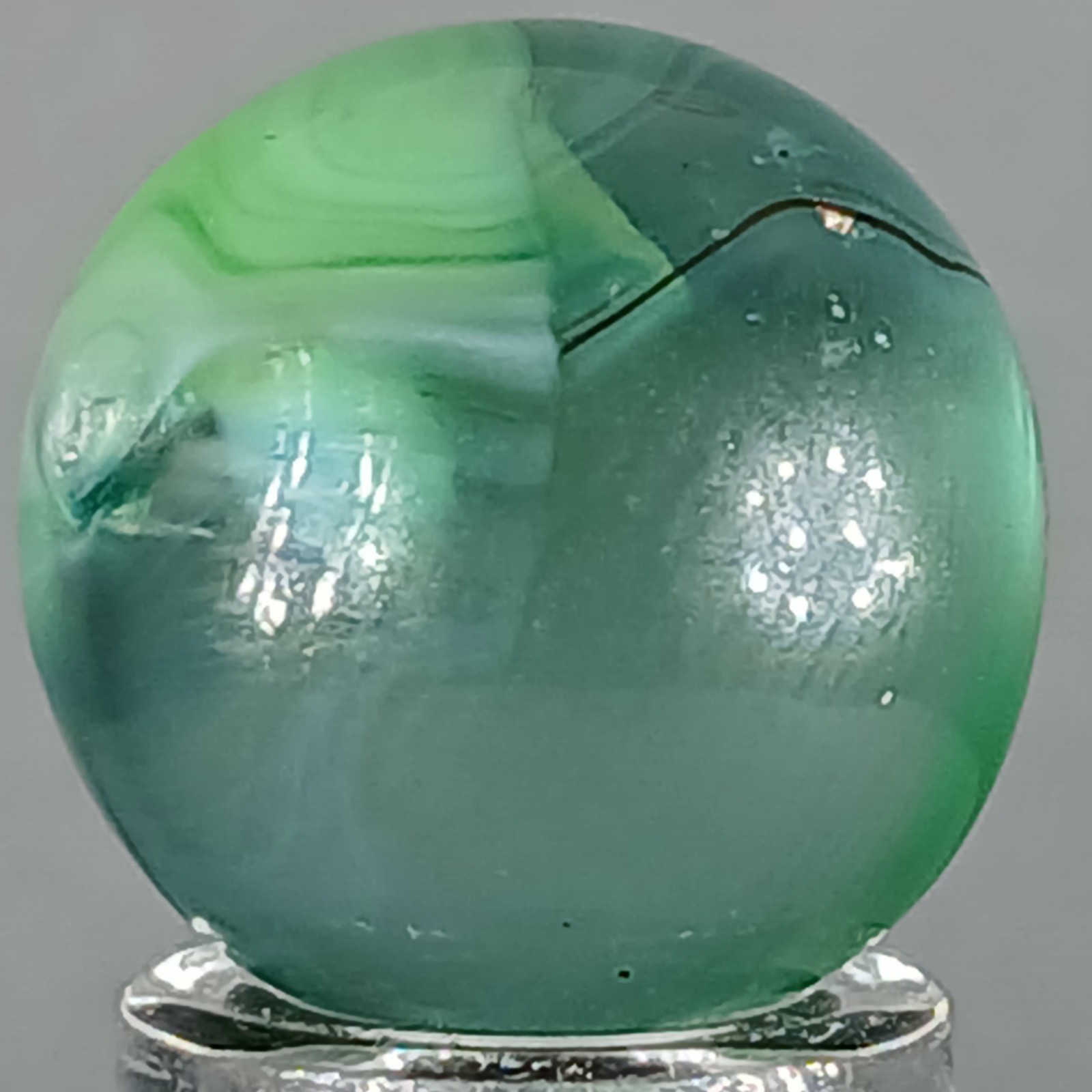 Vintage Vitro Conqueror Marble .60 Near-Mint Condition Combined Shipping