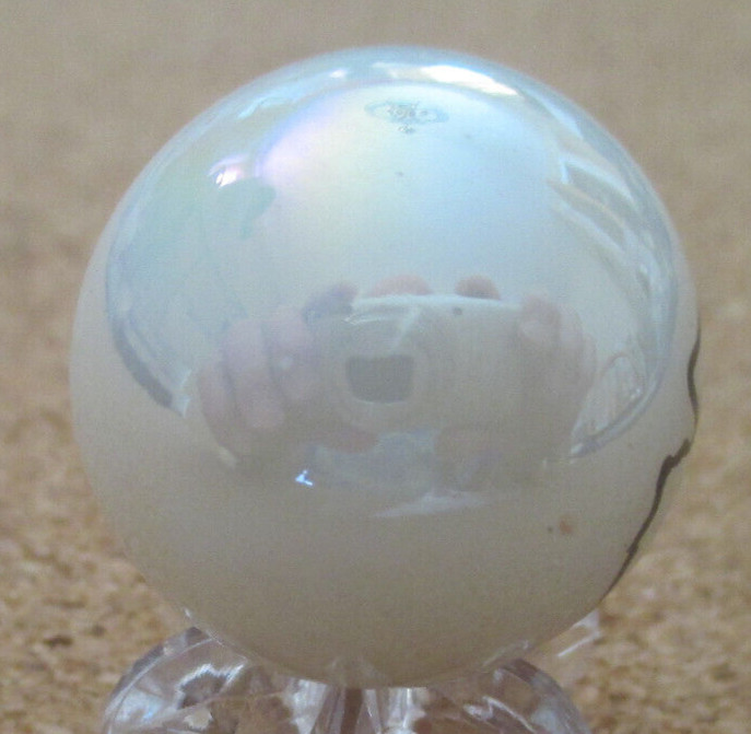 NFL: Kansas City [KC] Chiefs Logo on a Pearl Jabo Marble #118 1.004″ = 25.50mm