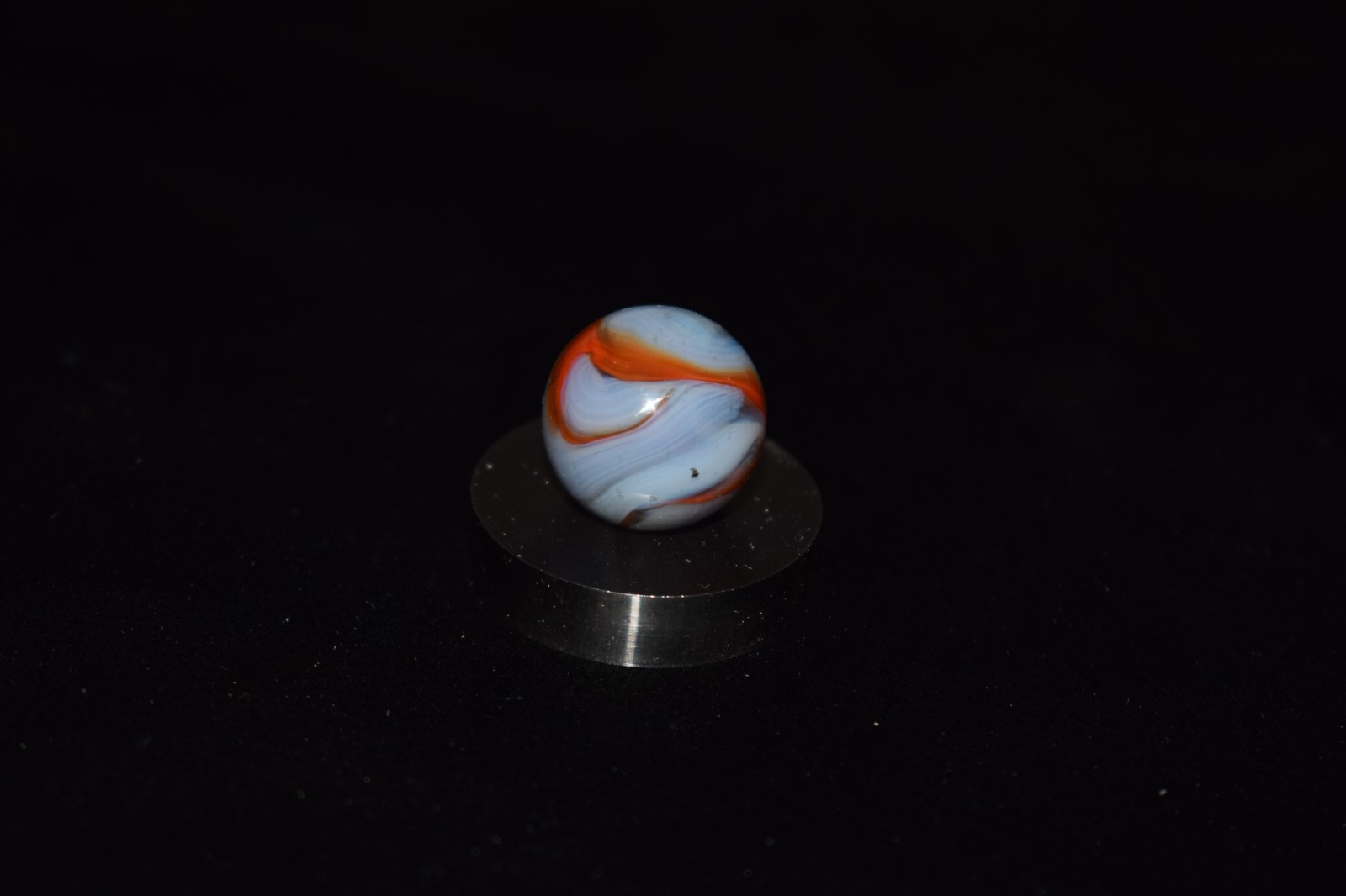 ⭐Vintage Rare Alley Translucent 🔵🔴Spiderman 🕸 Toy Marble Size .625″=5/8″ NM⭐