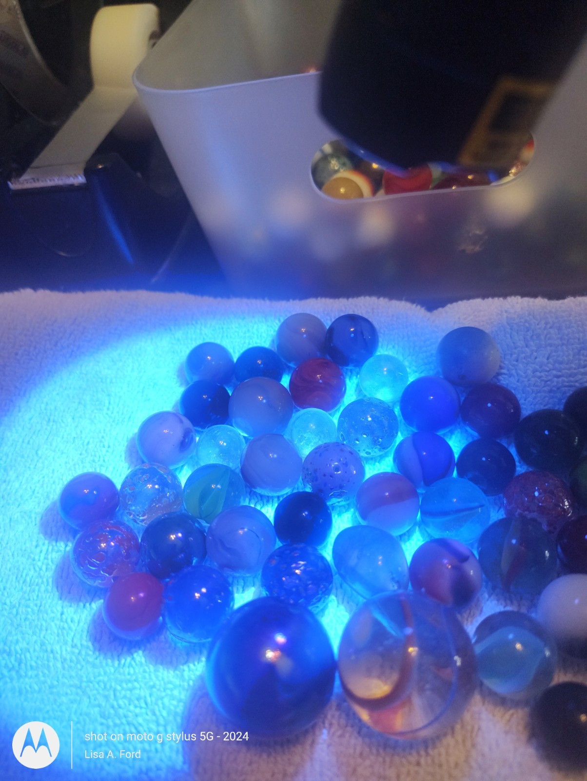 47 Old Marbles Lot UV Reactive Shooters Art Glass Confetti Swirls Cats Eye Mix
