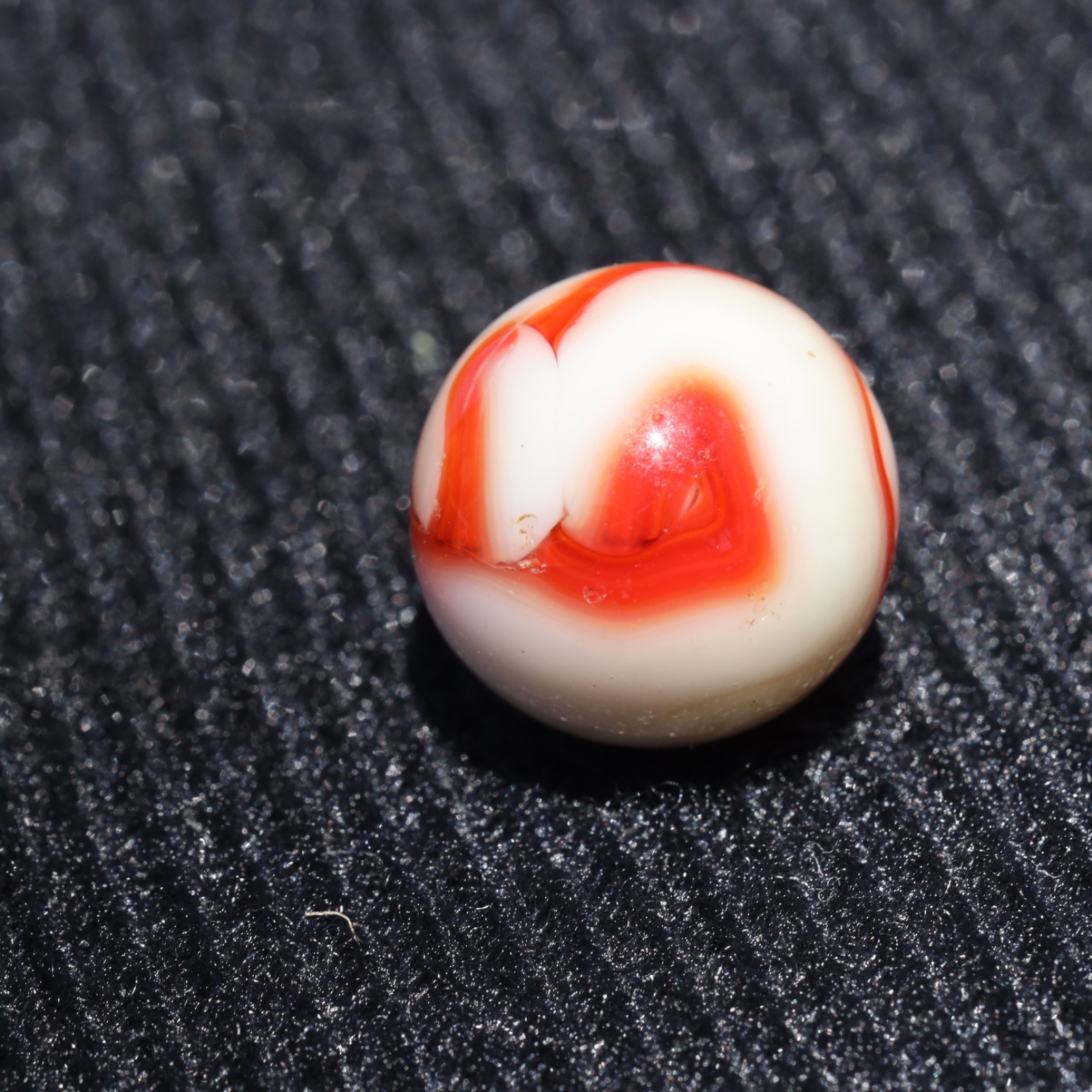 ALLEY RED White WV West Virginia Swirl Marble MIB M- Combined Shipping