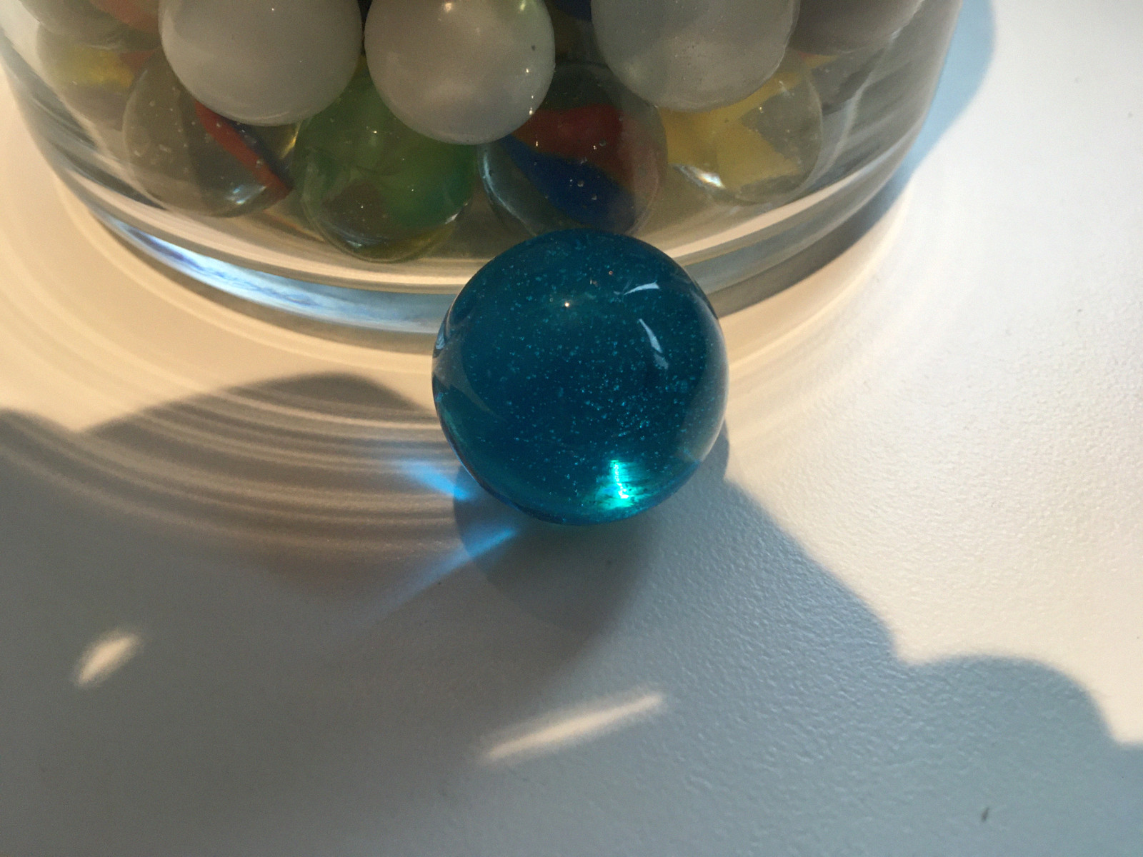 180 Classic Glass Marbles + 3 Batman Marbles + 2 Bouncy Ball – Fish Tank 1980’s