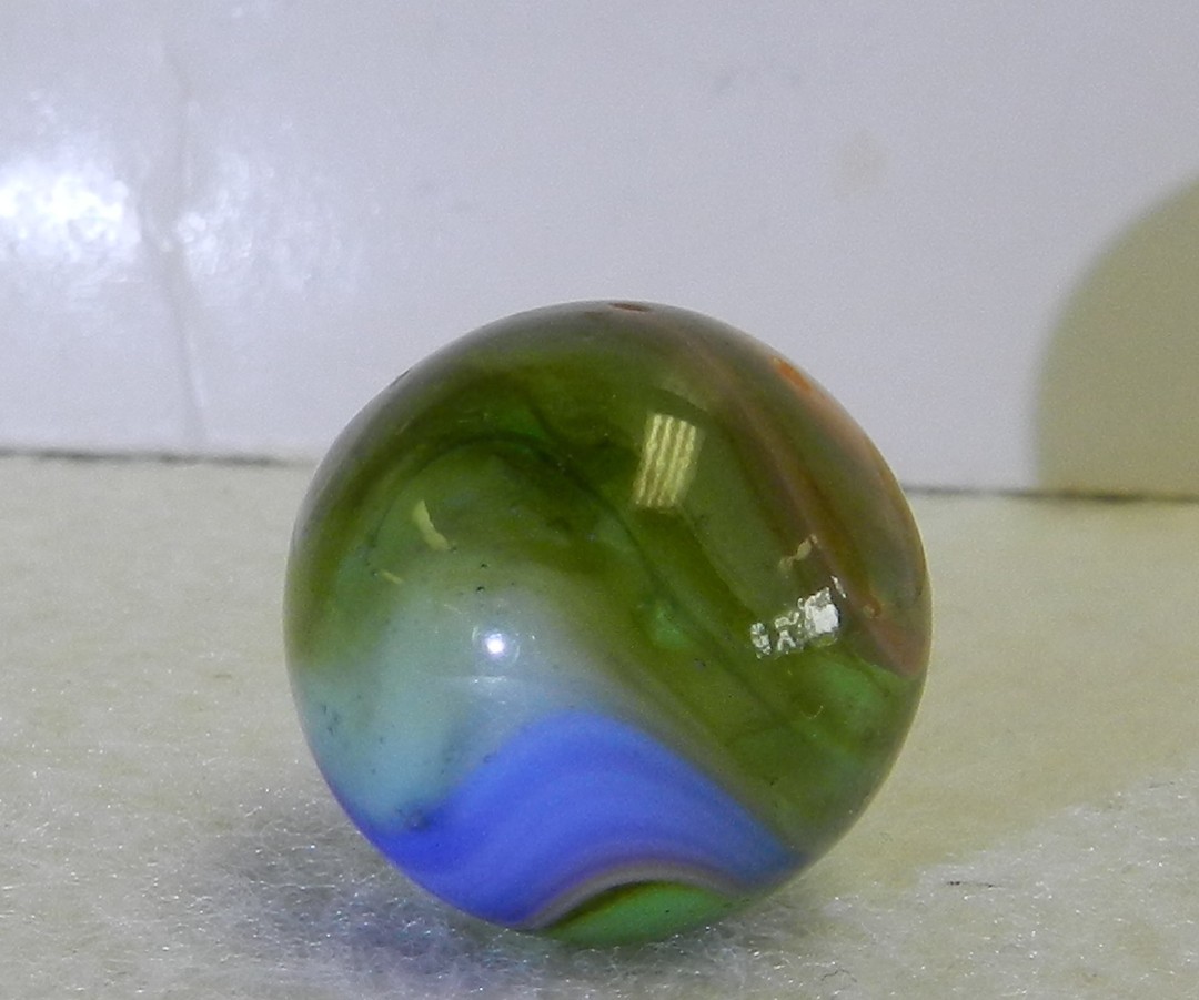 #20982m Vintage Peltier Glass Marble .66 Inches *Mint Minus*