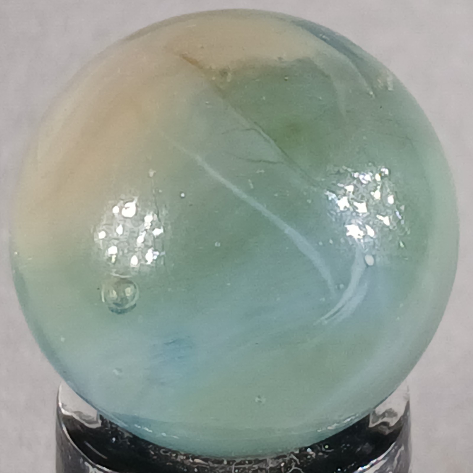 Vintage Vitro Conqueror Marble .61 Inches Near-Mint Condition Combined Shipping