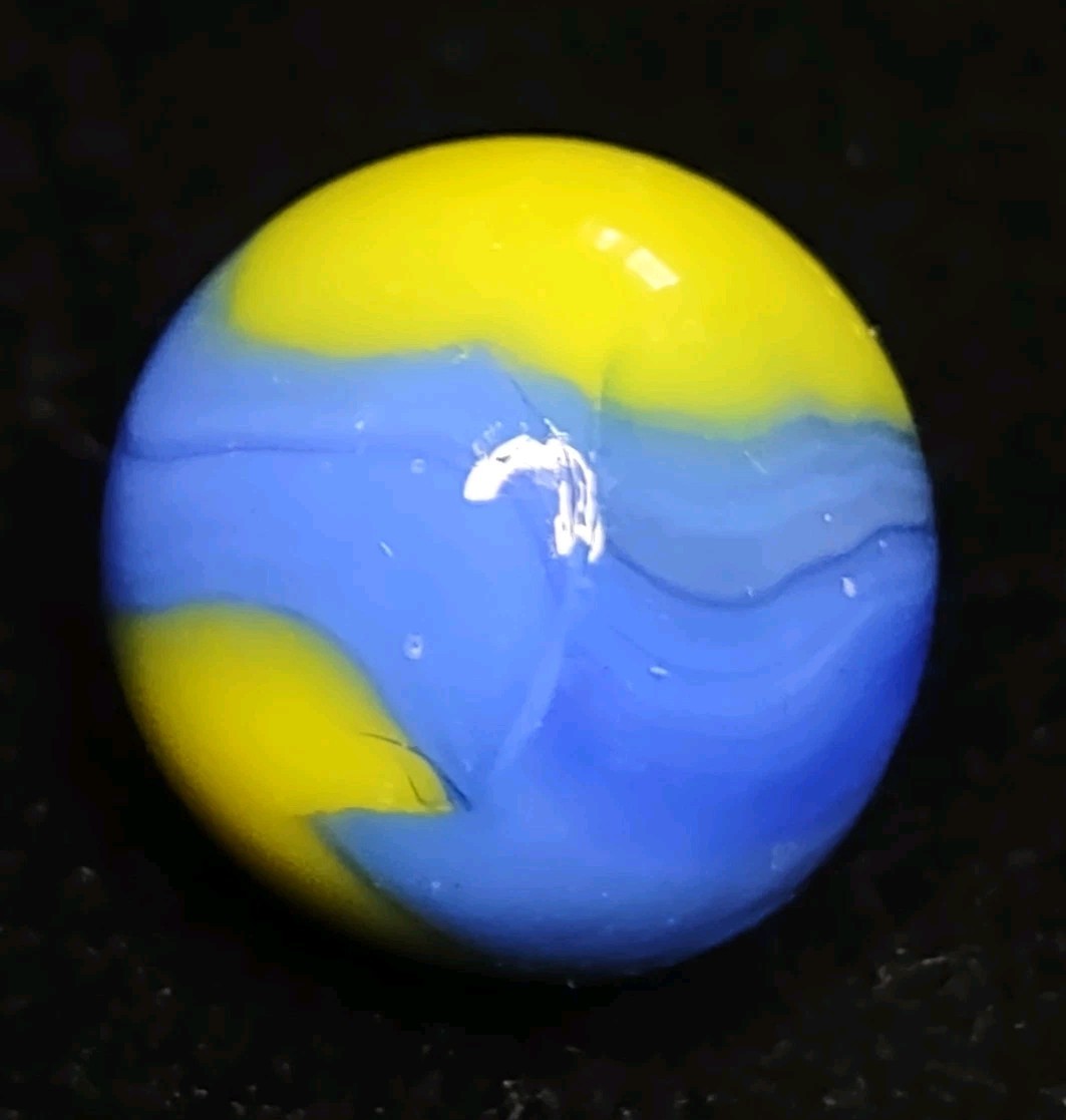 Blue & Yellow Cub Scout Patch Marble King 👑 Glass Toy Vintage Marble .63″