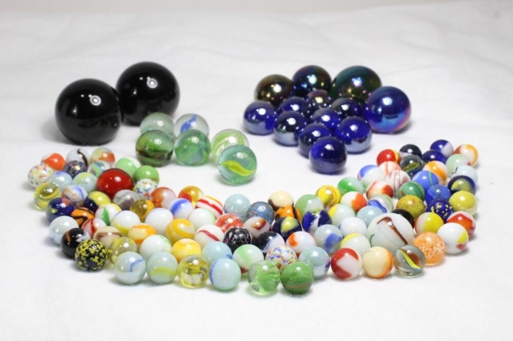 100+ Glass Marbles MILKY WAY Oil Slick Metallic Iridescent Estate Find Colorful