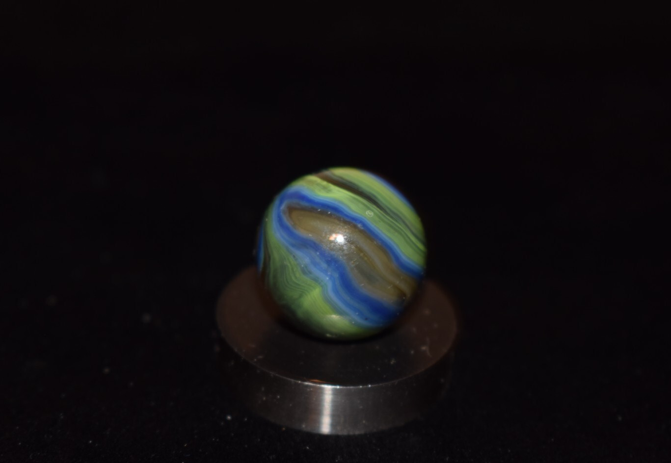 💥JABO💡Electric🔵🟢Colors Unique👃Snotty Base Style Marble, size ” .703″MINT