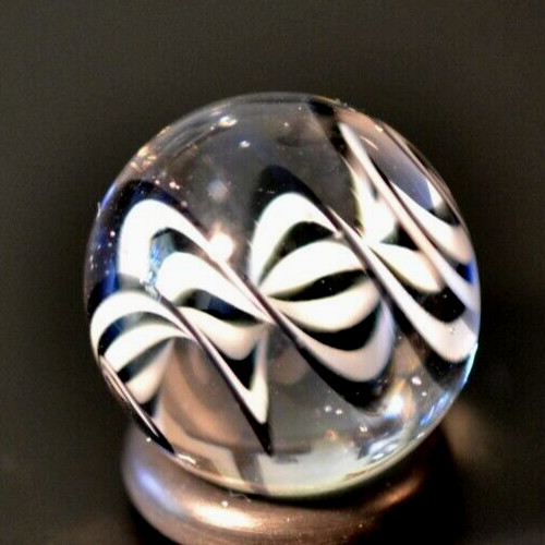 BRYAN TRILLAS GLASS MARBLE/.756″-BLUE BLACKLIGHT ZEBRA-BLUE UNDER BLACKLIGHT