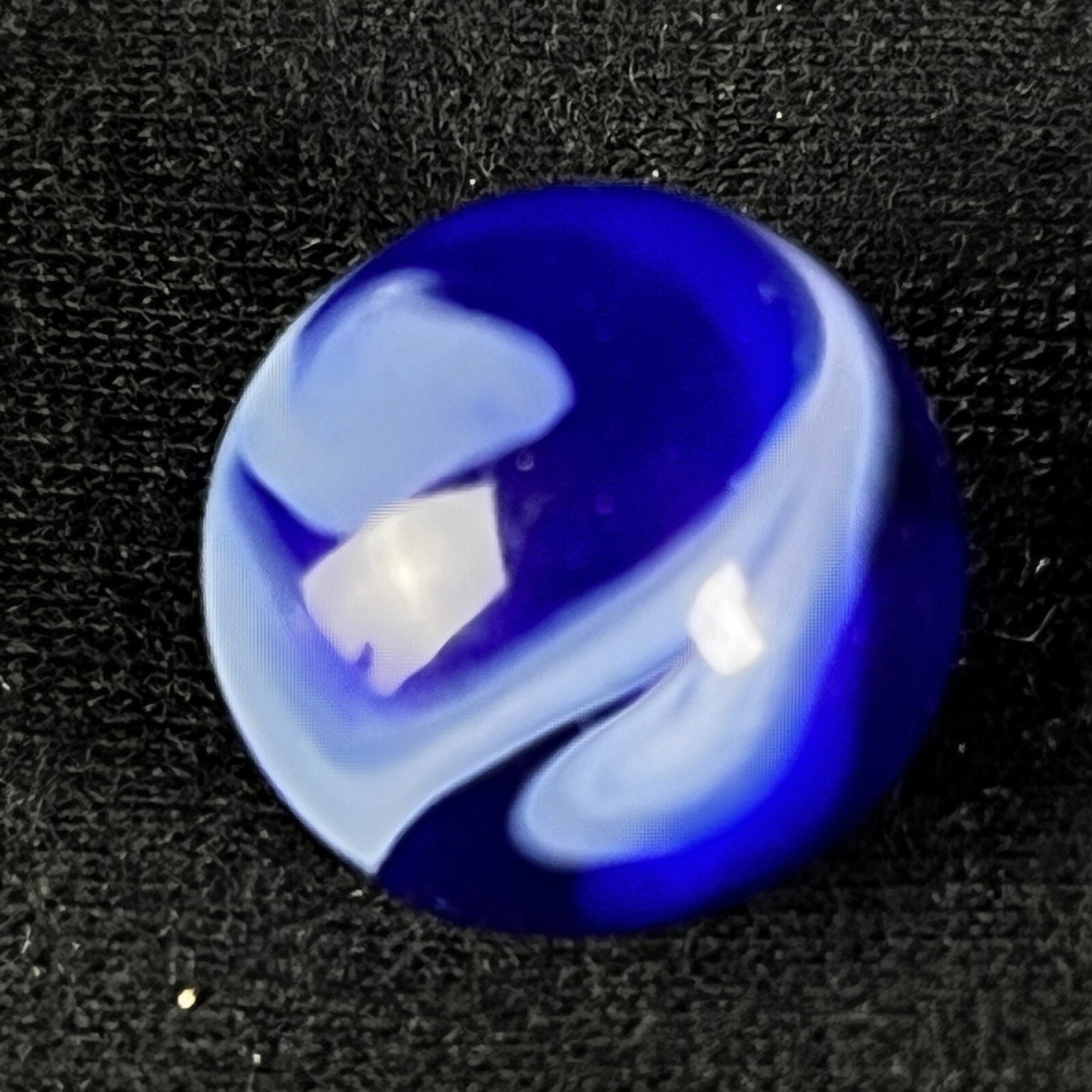 Vintage Akro Agate Peltier Art Swirl Glass Marble .61” Dark Blue & White