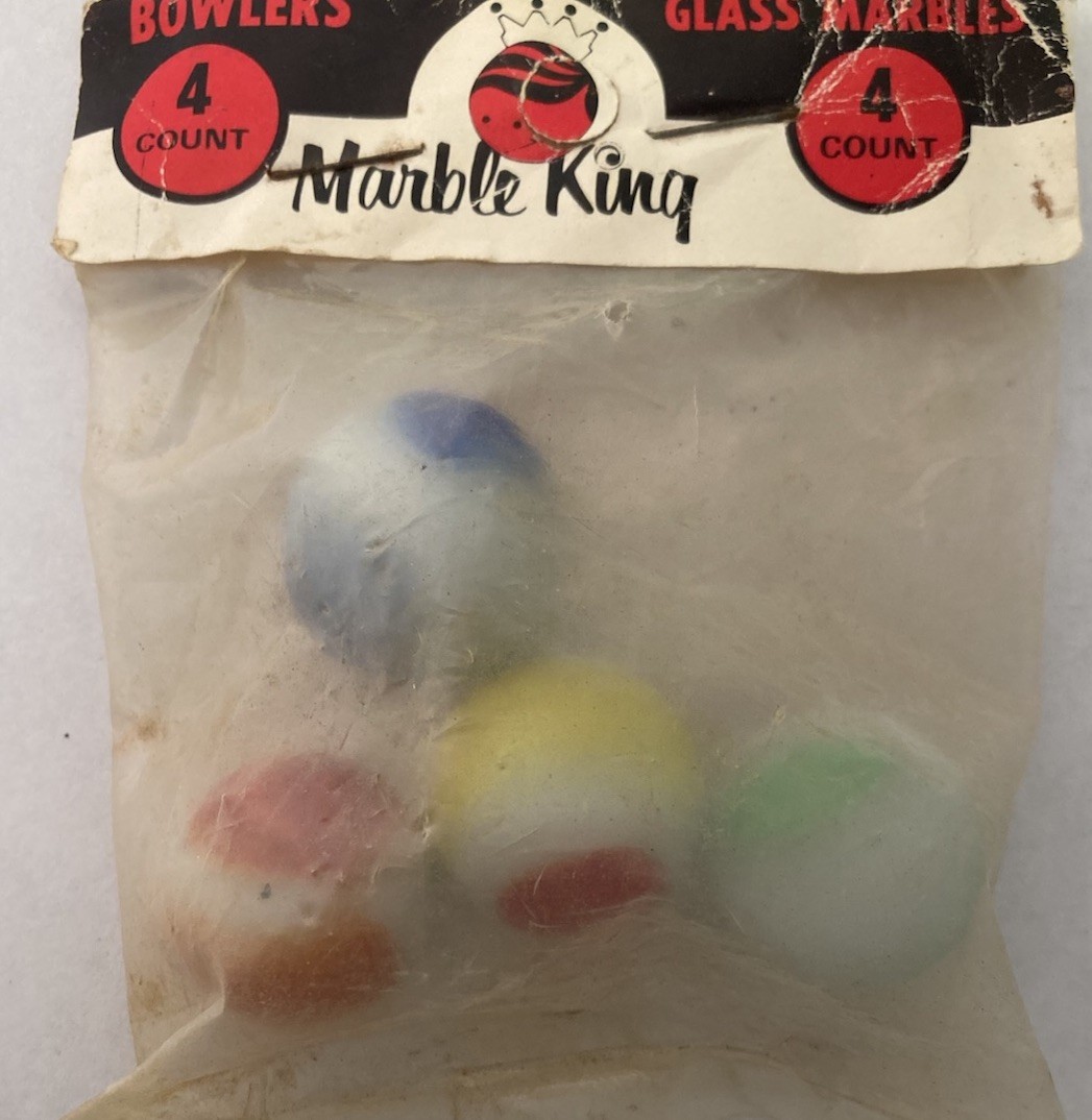 Vintage MADE IN THE USA Marble King Marble Bag with 4 Bowlers
