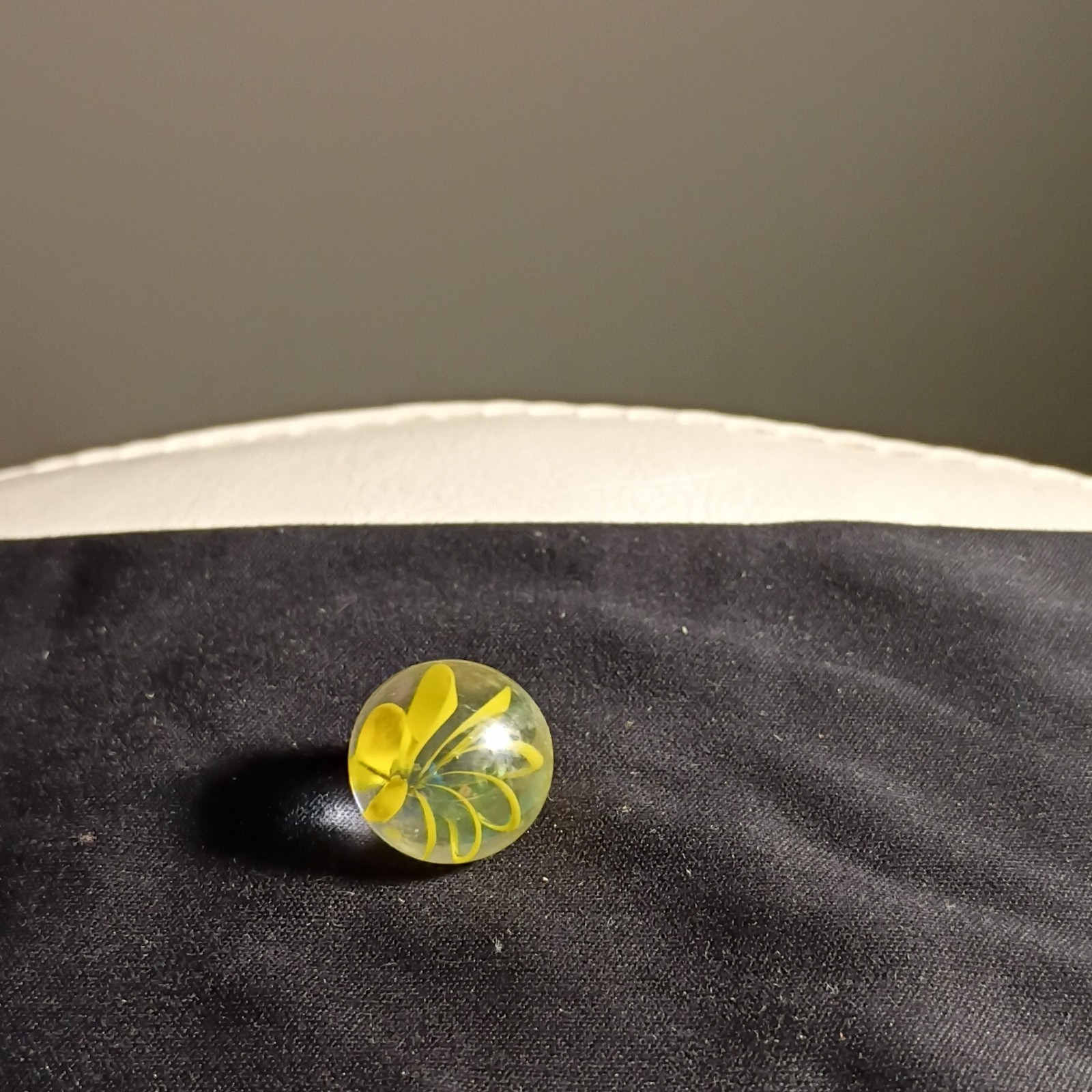 Single Glass Toy Marble, Yellow Swirl Design, Swirl Style, Ages 17 Years & Up