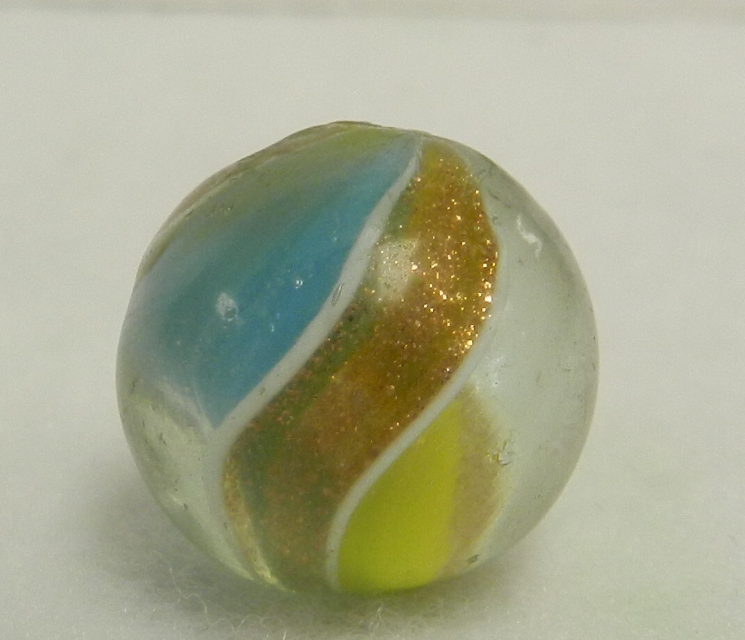#17239m Vintage German Handmade 2 Color Ribbon Lutz Marble .65 In