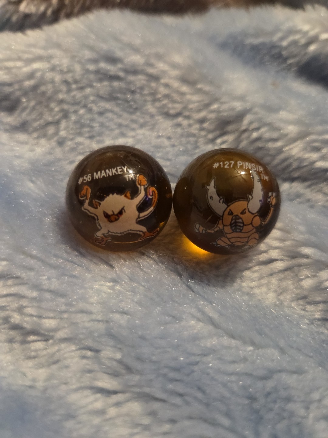 Vintage Toy Biz Set 2 Pc Amber Pokemon Marbles Mankey Pinsir