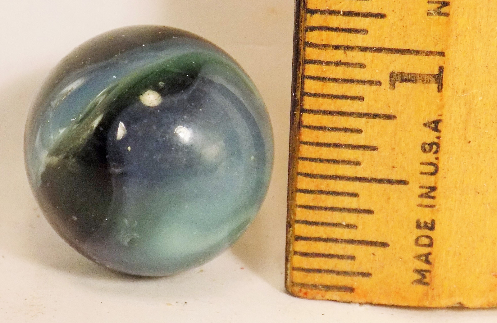 UNBRANDED / Lg / Antique / SMOKEY Glass Marble / COLLECTIBLE / 1960’S / ( 8 )