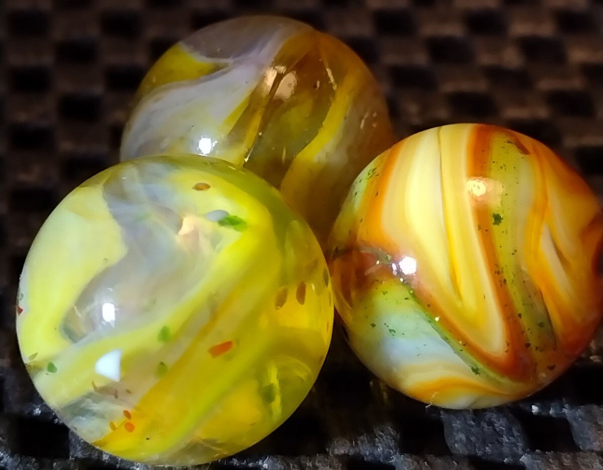 .71″-.67″ D.A.S. MARBLES LOT – GOLD LUTZ+CONFETTI+AVENTURINE- GLASS SWIRL TOYS