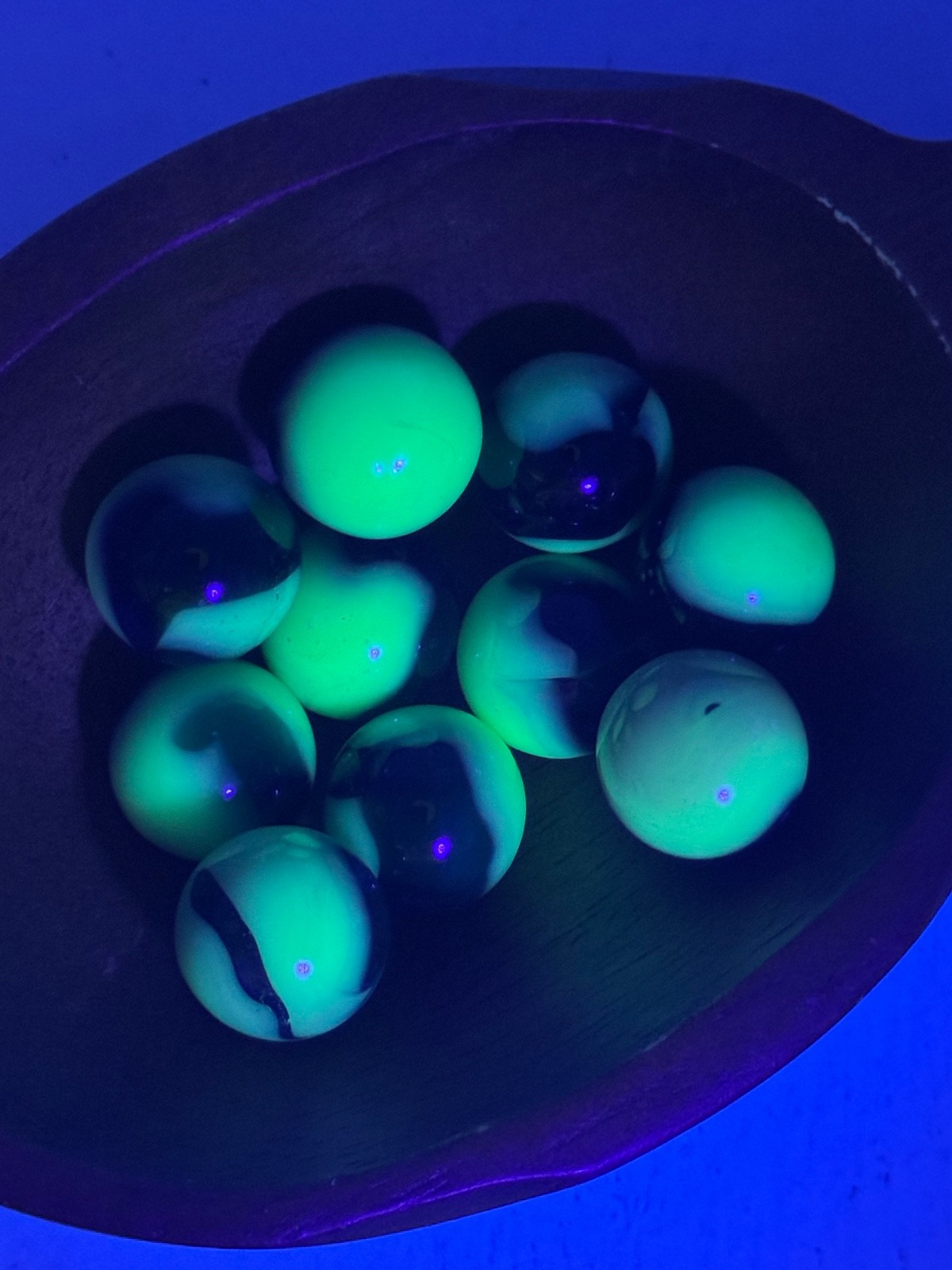 10x 5/8″ Jabo Classics Marbles Lot Blue, White, Pink Fenton UV Reactive