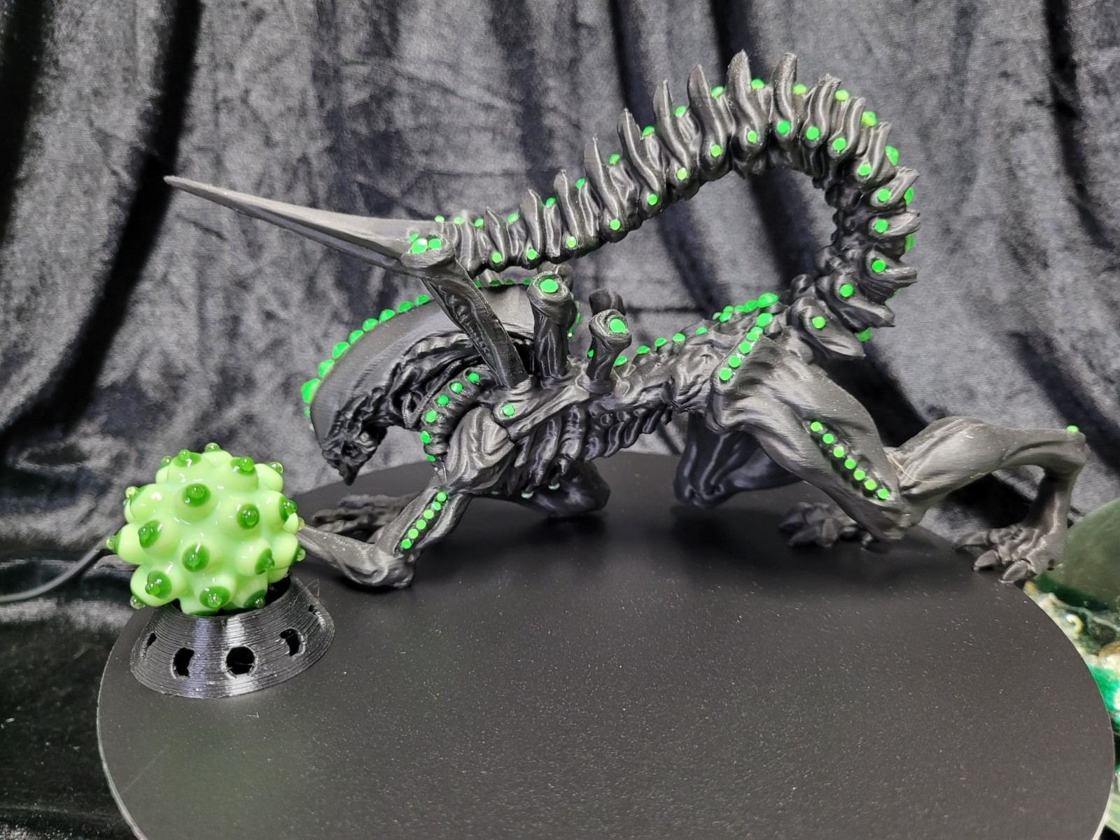 Kogel Glass UV reactive Alien Boob Marble With glass Rhinestone 3d Printed Alien